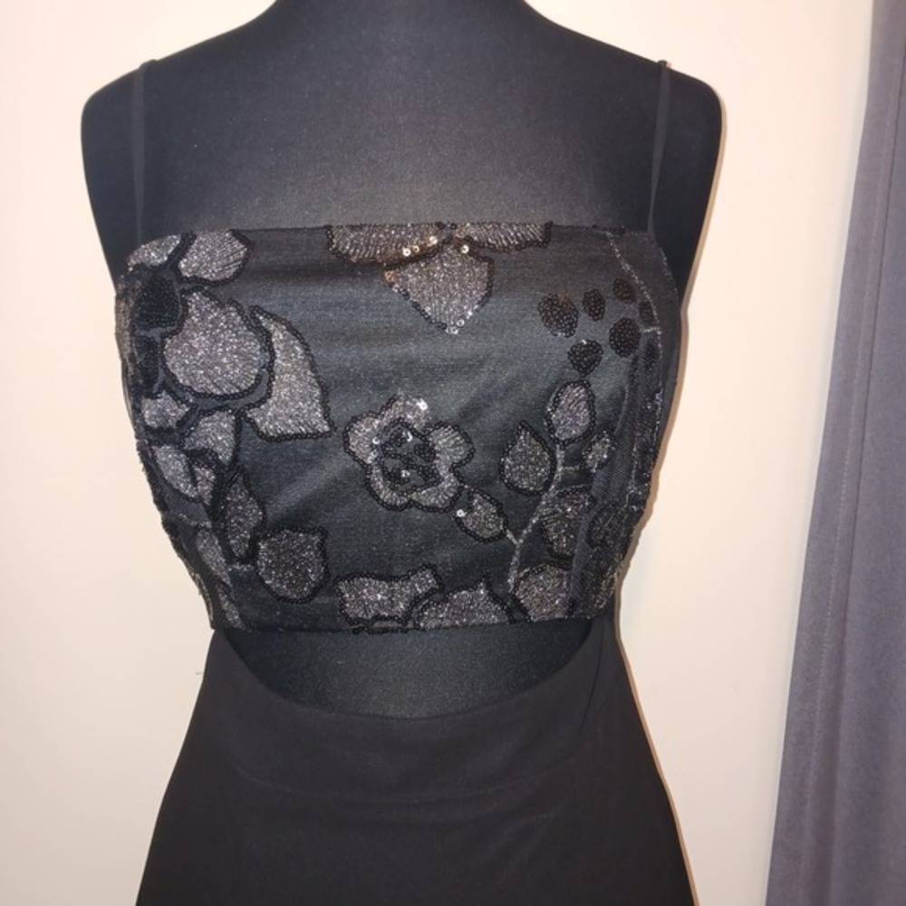 Lulus Sexy Black Sequin cut out Bodice Evening Gown‎ Dress Slit Formal Wear S - Picture 2 of 8